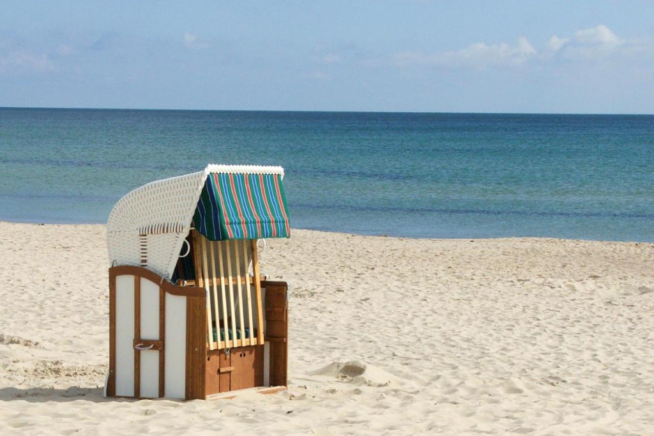 Zentral Aber Ruhig, Terrasse Mit Viel Gruen - Strandnahes Ferienhaus Luki غورين المظهر الخارجي الصورة