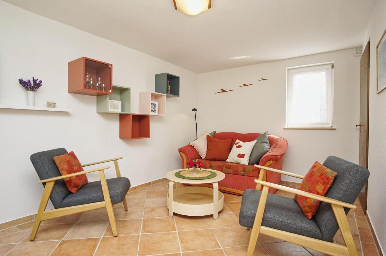 Zentral Aber Ruhig, Terrasse Mit Viel Gruen - Strandnahes Ferienhaus Luki غورين المظهر الخارجي الصورة